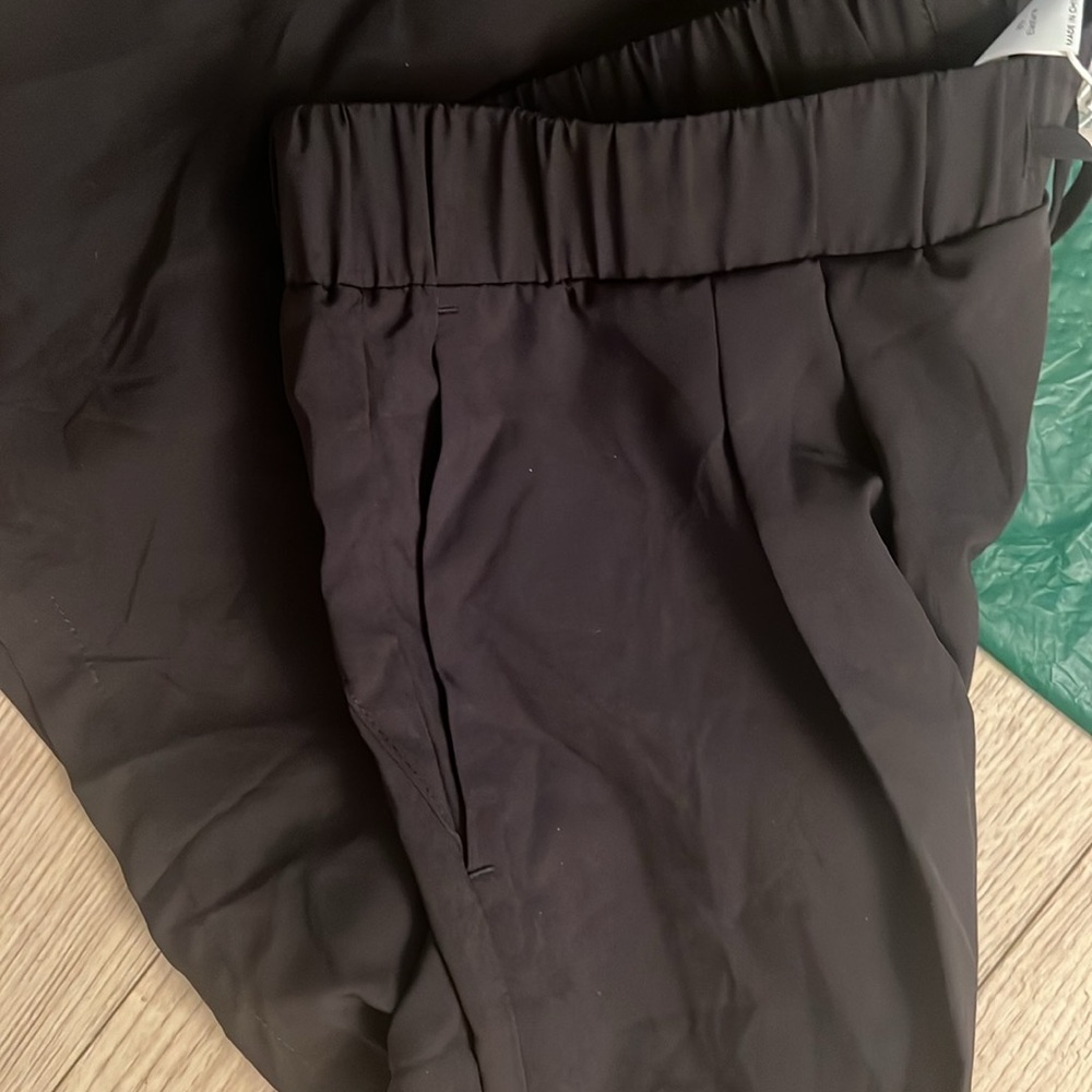 Halara Black Running Shorts Size Large - Picture 4 of 4